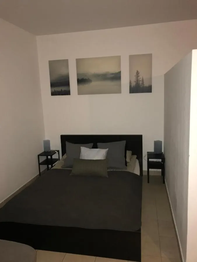 Downtown Rose Garden Apartments Whit Garage Opcional Budapeşte 0*,
