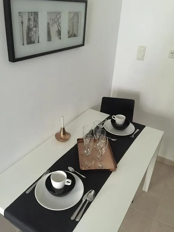 Downtown Rose Garden Apartments Whit Garage Opcional Budapeşte 0*,  Macaristan